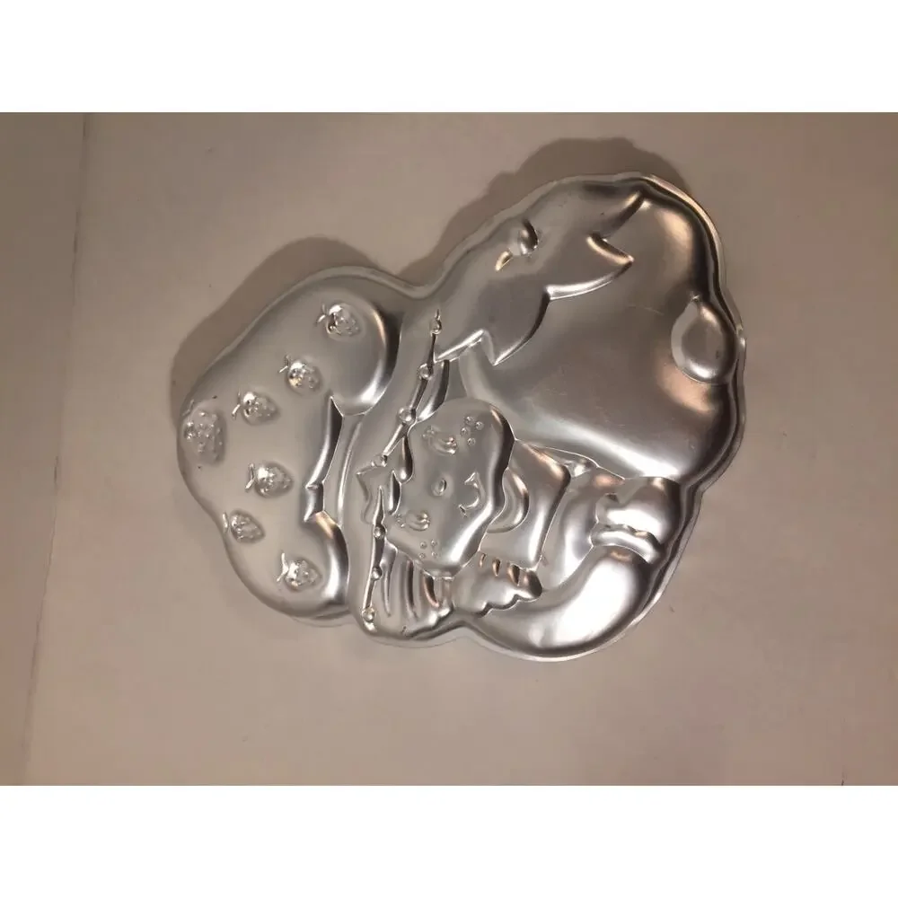 VINTAGE 1981 WILTON STRAWBERRY SHORTCAKE PARTY PAN BIRTHDAY CAKE MOLD 502-3835